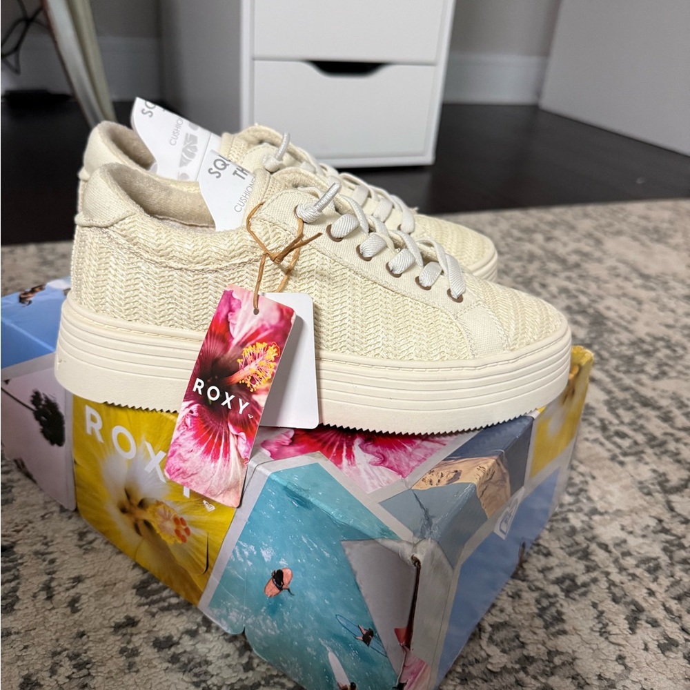 Roxy Beige Platform Sneakers